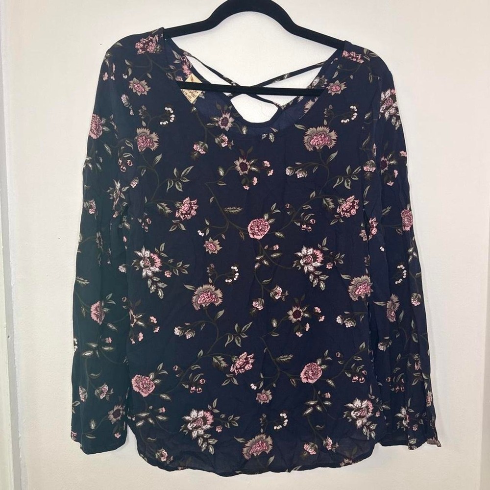 Faded Glory Blouse Womens Medium Navy Blue Excellent Floral Strappy Back Rayon